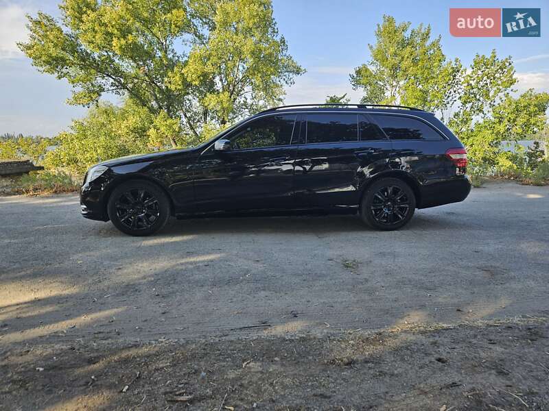 Універсал Mercedes-Benz E-Class 2011 в Дніпрі фото 12 Універсал Mercedes-Benz E-Class 2011 в Дніпрі