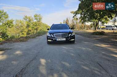 Универсал Mercedes-Benz E-Class 2011 в 