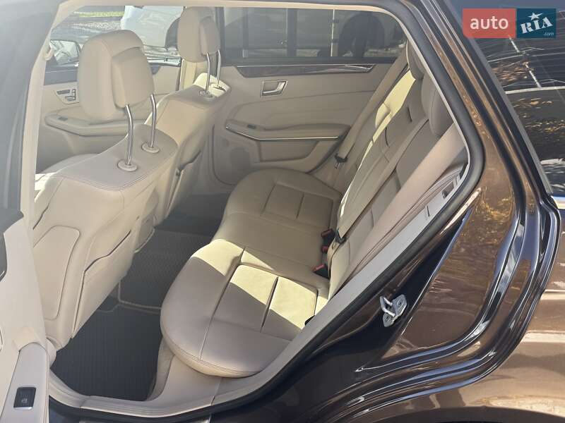 Универсал Mercedes-Benz E-Class 2013 в Львове фото 11 Универсал Mercedes-Benz E-Class 2013 в Львове