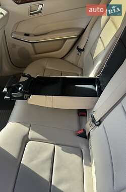Універсал Mercedes-Benz E-Class 2013 в 
