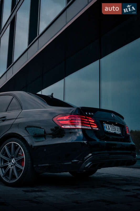 Седан Mercedes-Benz E-Class 2013 в Києві