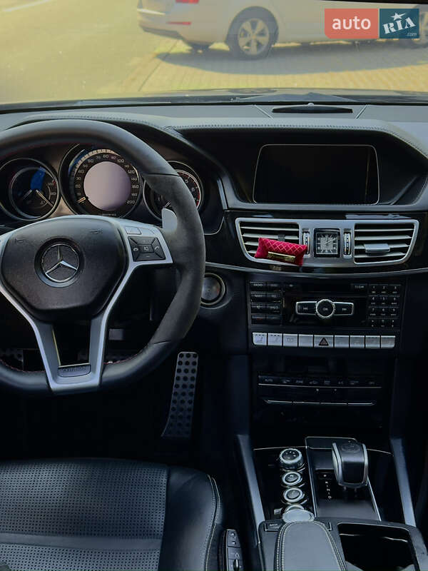 Седан Mercedes-Benz E-Class 2013 в Києві