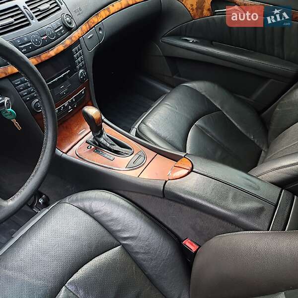 Седан Mercedes-Benz E-Class 2002 в Кропивницком