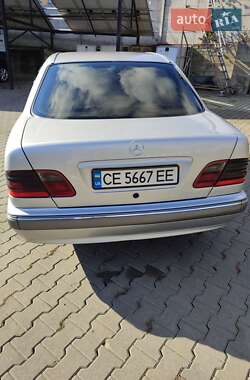 Седан Mercedes-Benz E-Class 2002 в  фото 7 Седан Mercedes-Benz E-Class 2002 в
