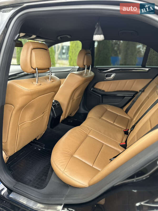 Седан Mercedes-Benz E-Class 2011 в Житомире фото 17 Седан Mercedes-Benz E-Class 2011 в Житомире