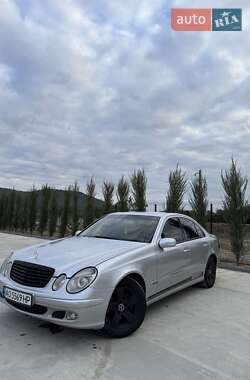Седан Mercedes-Benz E-Class 2002 в Ужгороде