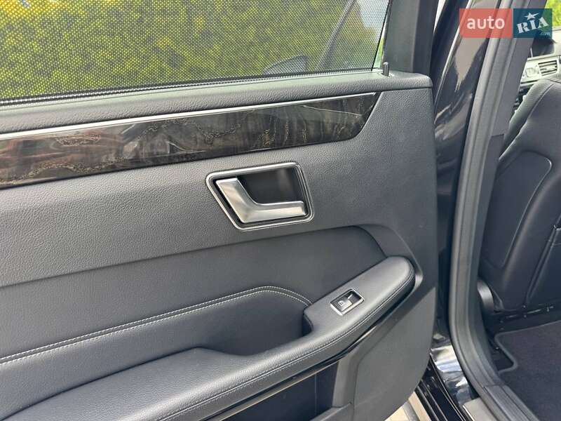 Седан Mercedes-Benz E-Class 2013 в Стрые фото 59 Седан Mercedes-Benz E-Class 2013 в Стрые