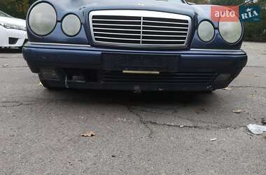 Седан Mercedes-Benz E-Class 1997 в Києві