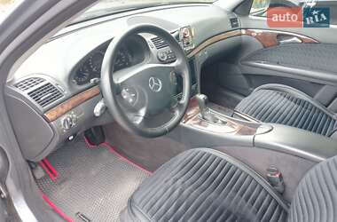 Универсал Mercedes-Benz E-Class 2005 в  фото 7 Универсал Mercedes-Benz E-Class 2005 в