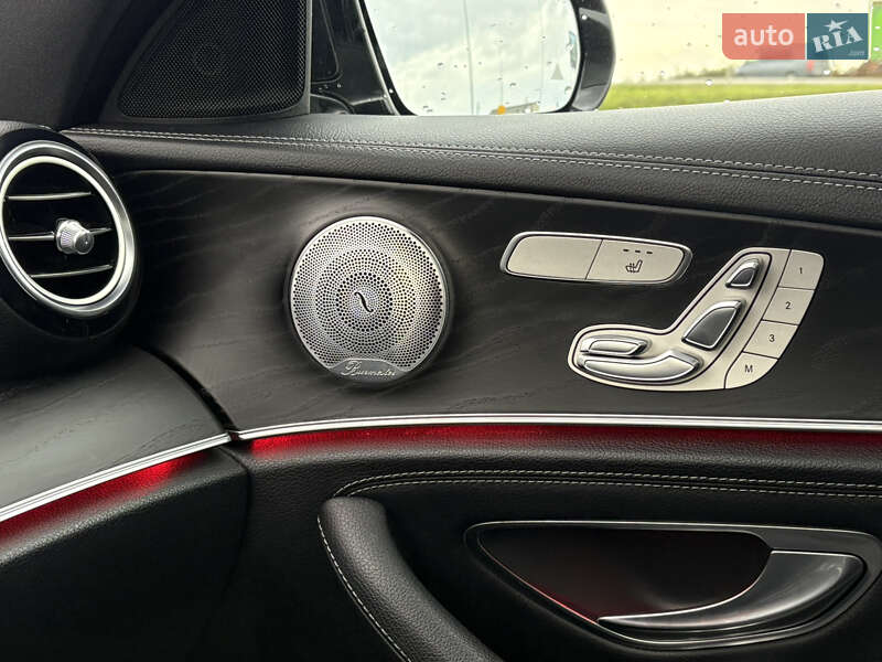 Універсал Mercedes-Benz E-Class 2017 в Львові