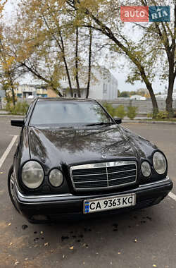 Седан Mercedes-Benz E-Class 1997 в 