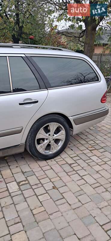 Універсал Mercedes-Benz E-Class 1998 в Чернівцях
