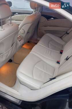 Седан Mercedes-Benz E-Class 2004 в  фото 11 Седан Mercedes-Benz E-Class 2004 в