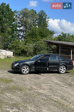 Седан Mercedes-Benz E-Class 2003 в 