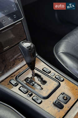 Седан Mercedes-Benz E-Class 2000 в 