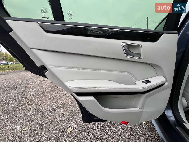 Седан Mercedes-Benz E-Class 2014 в Киеве