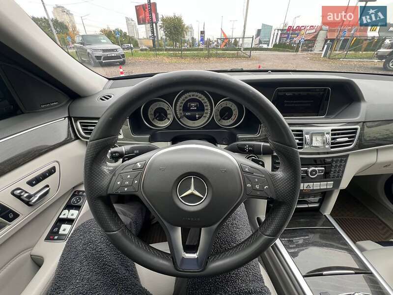 Седан Mercedes-Benz E-Class 2014 в Киеве