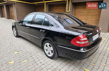 Седан Mercedes-Benz E-Class 2004 в 