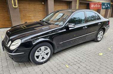 Седан Mercedes-Benz E-Class 2004 в 