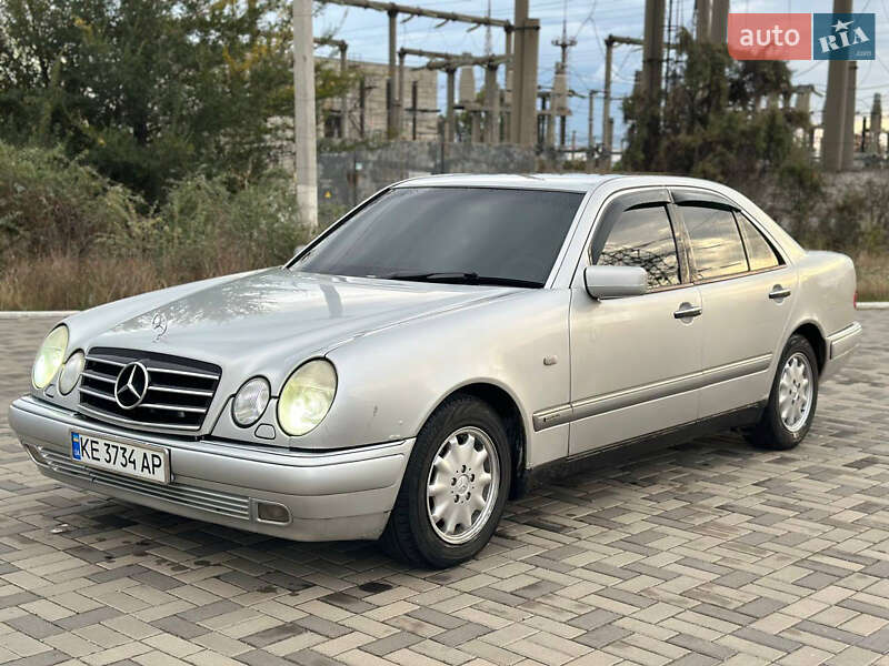 Mercedes-Benz E-Class 1998