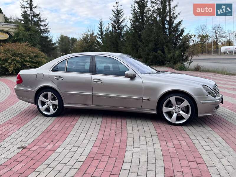 Седан Mercedes-Benz E-Class 2005 в Запоріжжі фото 6 Седан Mercedes-Benz E-Class 2005 в Запоріжжі
