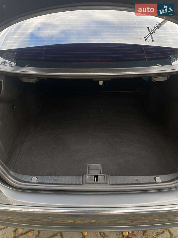 Седан Mercedes-Benz E-Class 2004 в Стрые