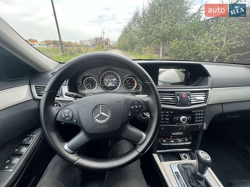 Універсал Mercedes-Benz E-Class 2010 в Луцьку