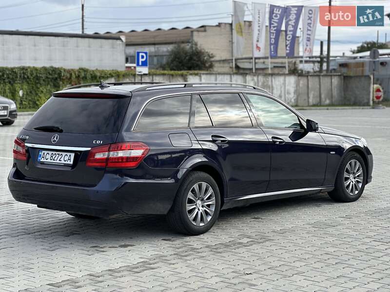 Универсал Mercedes-Benz E-Class 2010 в Нововолынске