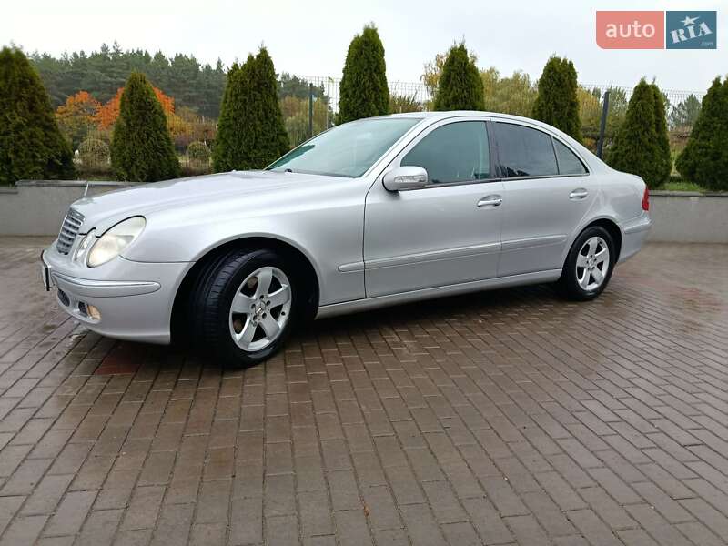 Mercedes-Benz E-Class 2002