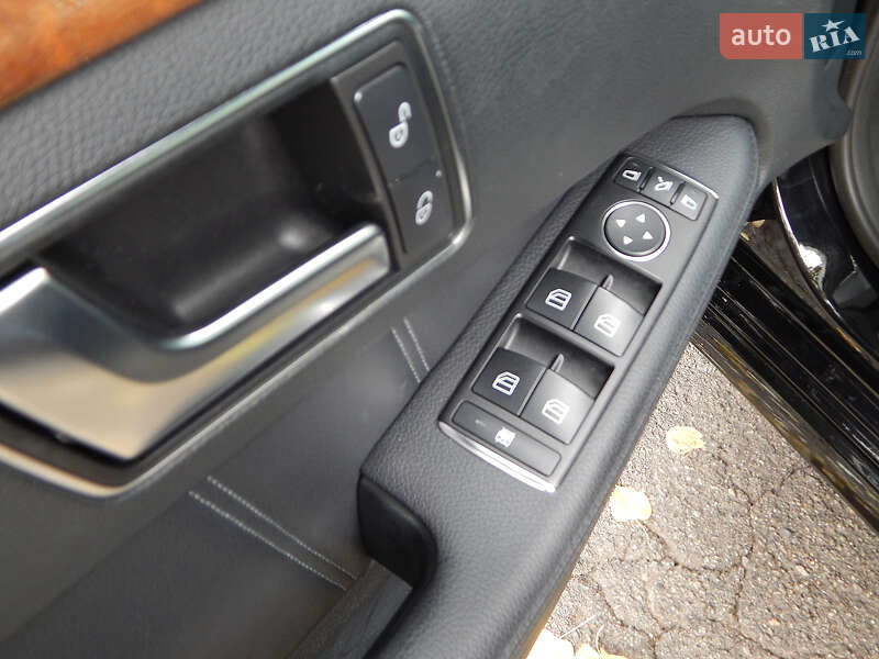Седан Mercedes-Benz E-Class 2013 в Києві