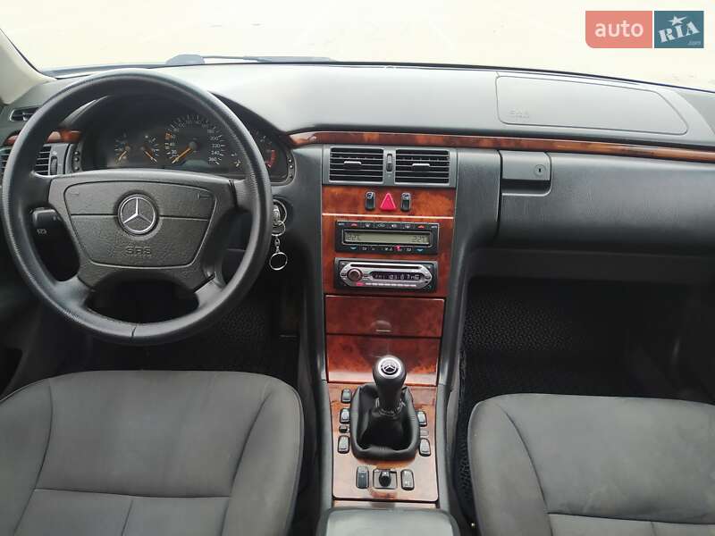 Седан Mercedes-Benz E-Class 1998 в Івано-Франківську фото 2 Седан Mercedes-Benz E-Class 1998 в Івано-Франківську