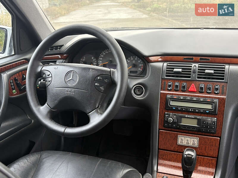 Седан Mercedes-Benz E-Class 2000 в Кривому Розі фото 18 Седан Mercedes-Benz E-Class 2000 в Кривому Розі