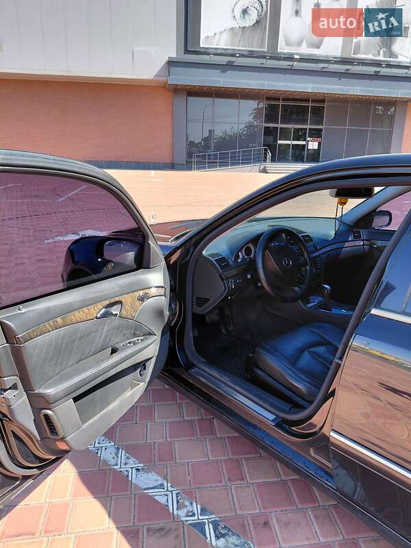 Седан Mercedes-Benz E-Class 2002 в Кривому Розі фото 12 Седан Mercedes-Benz E-Class 2002 в Кривому Розі