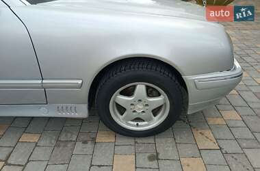 Седан Mercedes-Benz E-Class 1995 в 