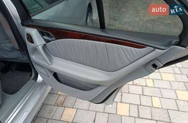 Седан Mercedes-Benz E-Class 1995 в 