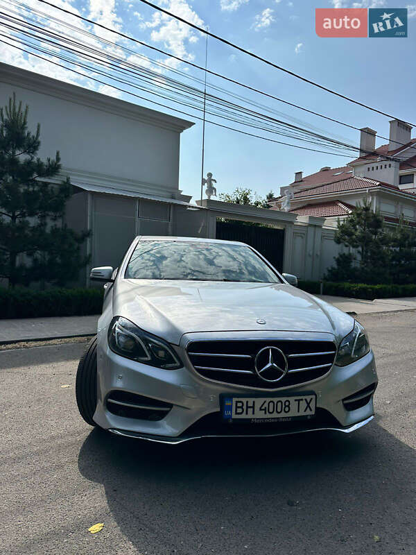 Седан Mercedes-Benz E-Class 2011 в Одесі