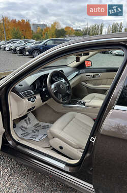 Седан Mercedes-Benz E-Class 2013 в 