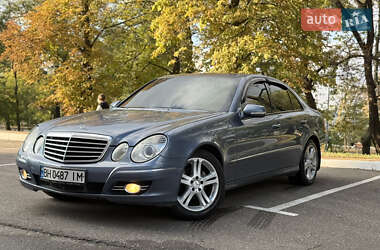 Седан Mercedes-Benz E-Class 2006 в  фото 32 Седан Mercedes-Benz E-Class 2006 в