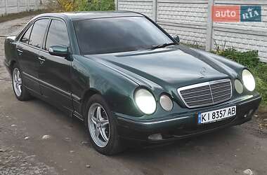 Седан Mercedes-Benz E-Class 2000 в 