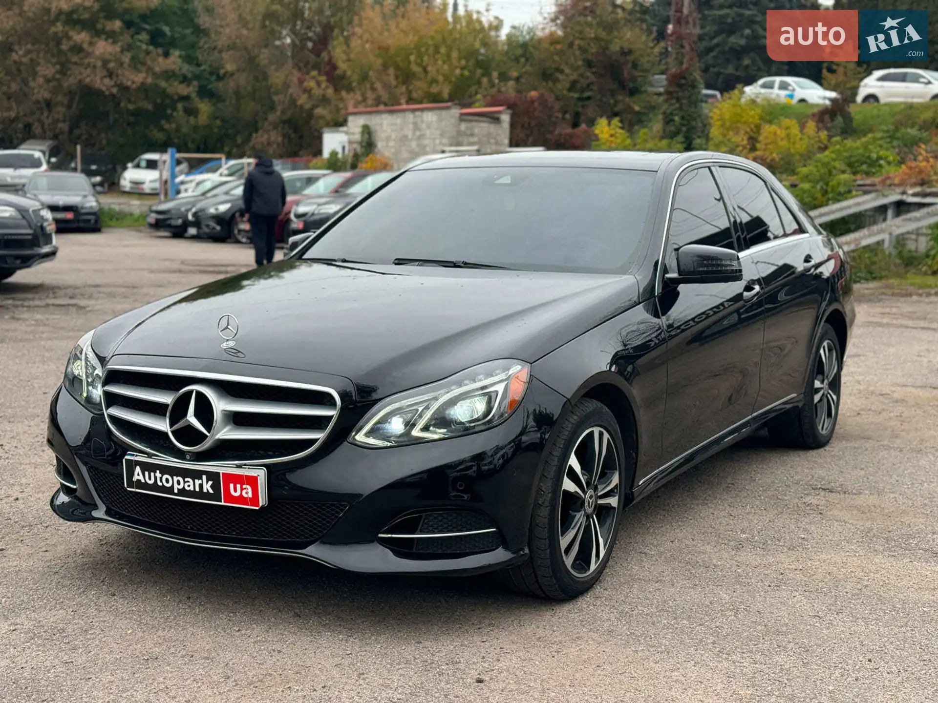 2013 Mercedes-Benz E-klasse - фото 1