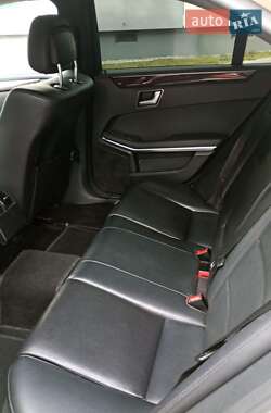 Седан Mercedes-Benz E-Class 2011 в 