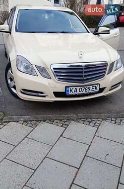 Седан Mercedes-Benz E-Class 2011 в 