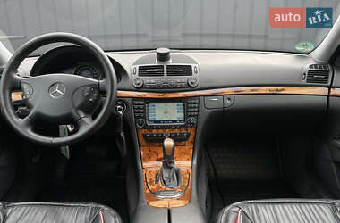 Седан Mercedes-Benz E-Class 2005 в 