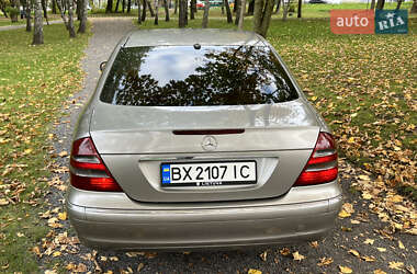 Седан Mercedes-Benz E-Class 2004 в 