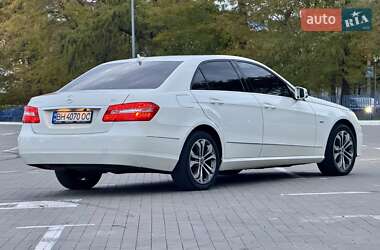 Седан Mercedes-Benz E-Class 2011 в 