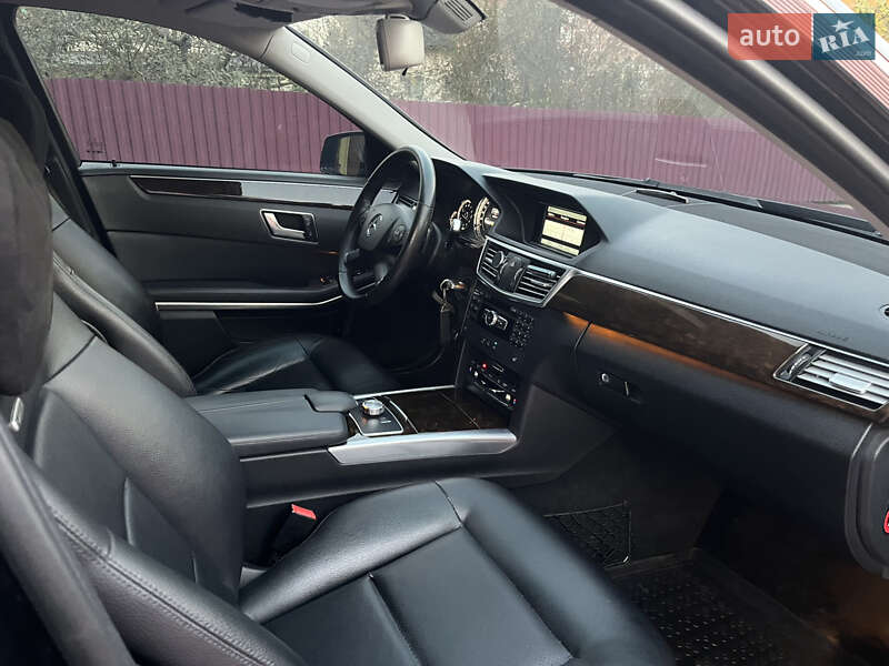 Седан Mercedes-Benz E-Class 2012 в Тячеве фото 4 Седан Mercedes-Benz E-Class 2012 в Тячеве