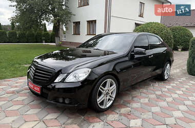 Седан Mercedes-Benz E-Class 2009 в 