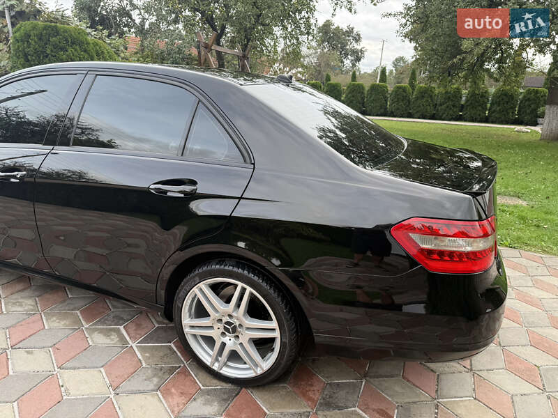 Седан Mercedes-Benz E-Class 2009 в Коломиї