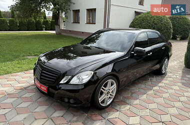 Седан Mercedes-Benz E-Class 2009 в 