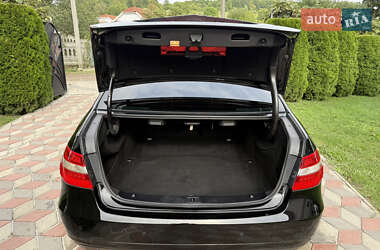 Седан Mercedes-Benz E-Class 2009 в 